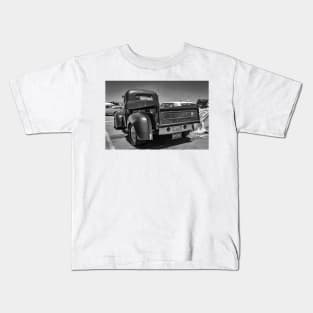 1948 Studebaker M5 Pickup Truck Kids T-Shirt